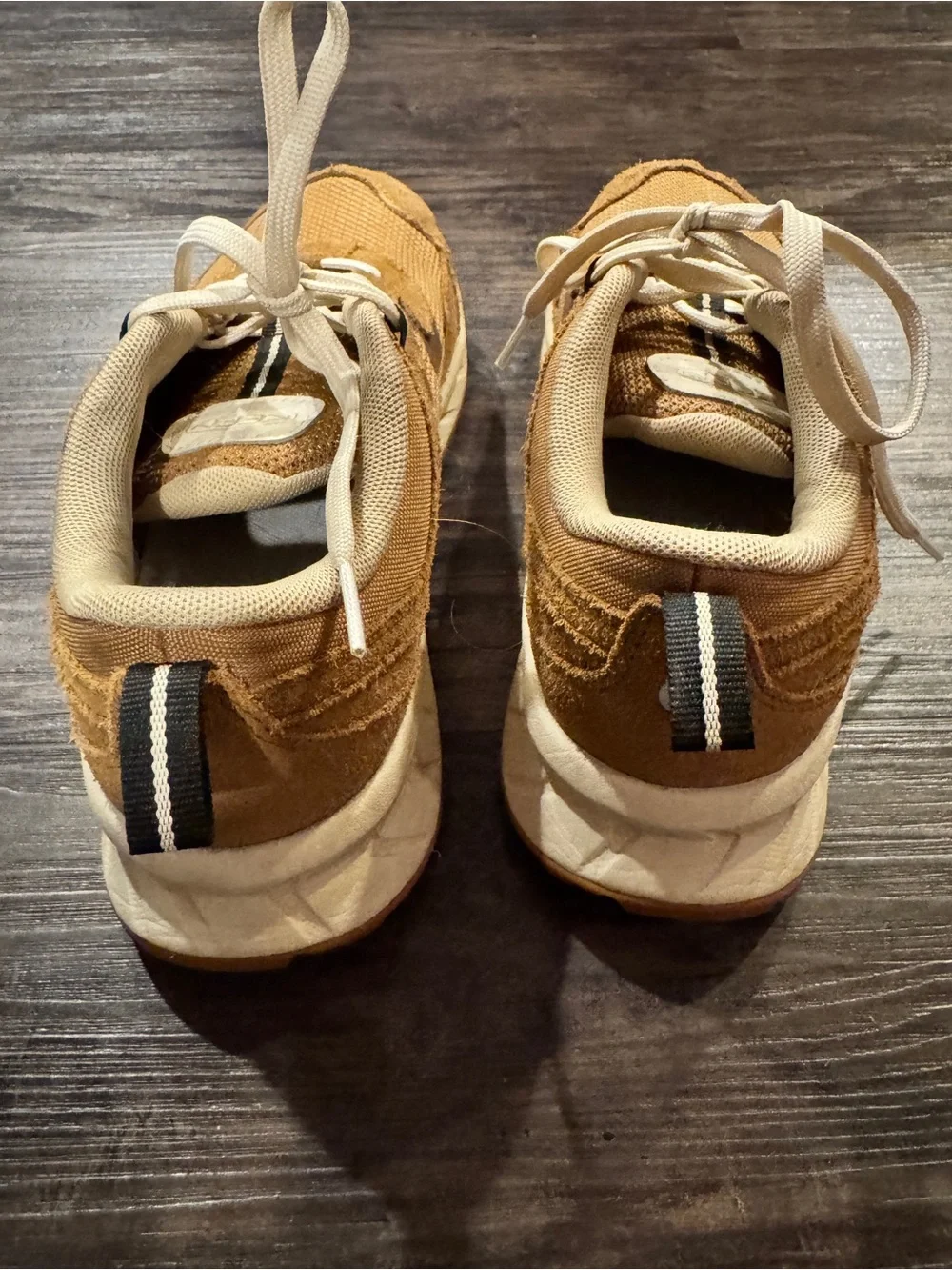 Keen lightweight athletic